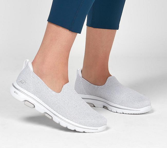 Zapatillas Para Caminar Skechers Mujer - GOwalk 5 Blanco TEHPN5291